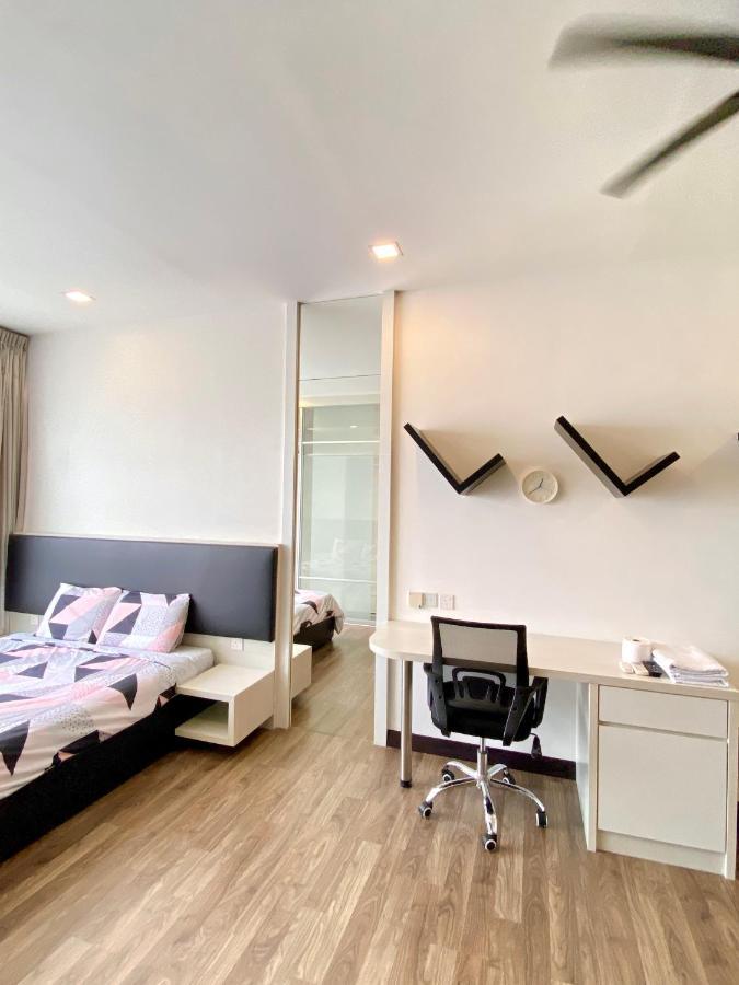 Landmark Residence 2, Studio For 2 Pax, High Floor, Nice View, Free Parking, Budget Stay カジャン エクステリア 写真