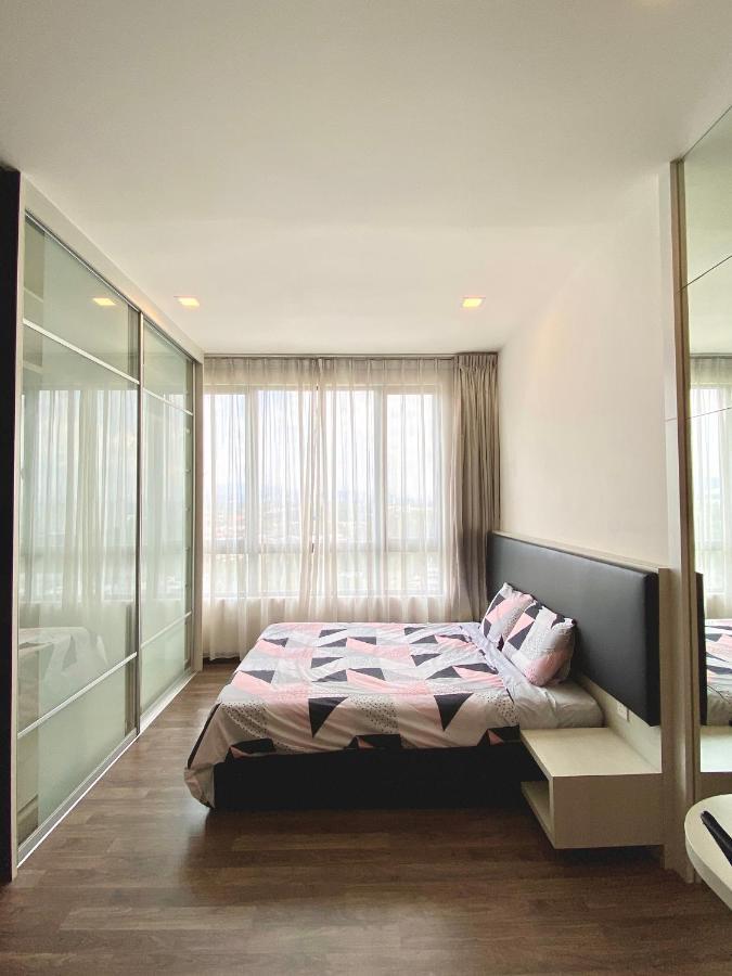 Landmark Residence 2, Studio For 2 Pax, High Floor, Nice View, Free Parking, Budget Stay カジャン エクステリア 写真